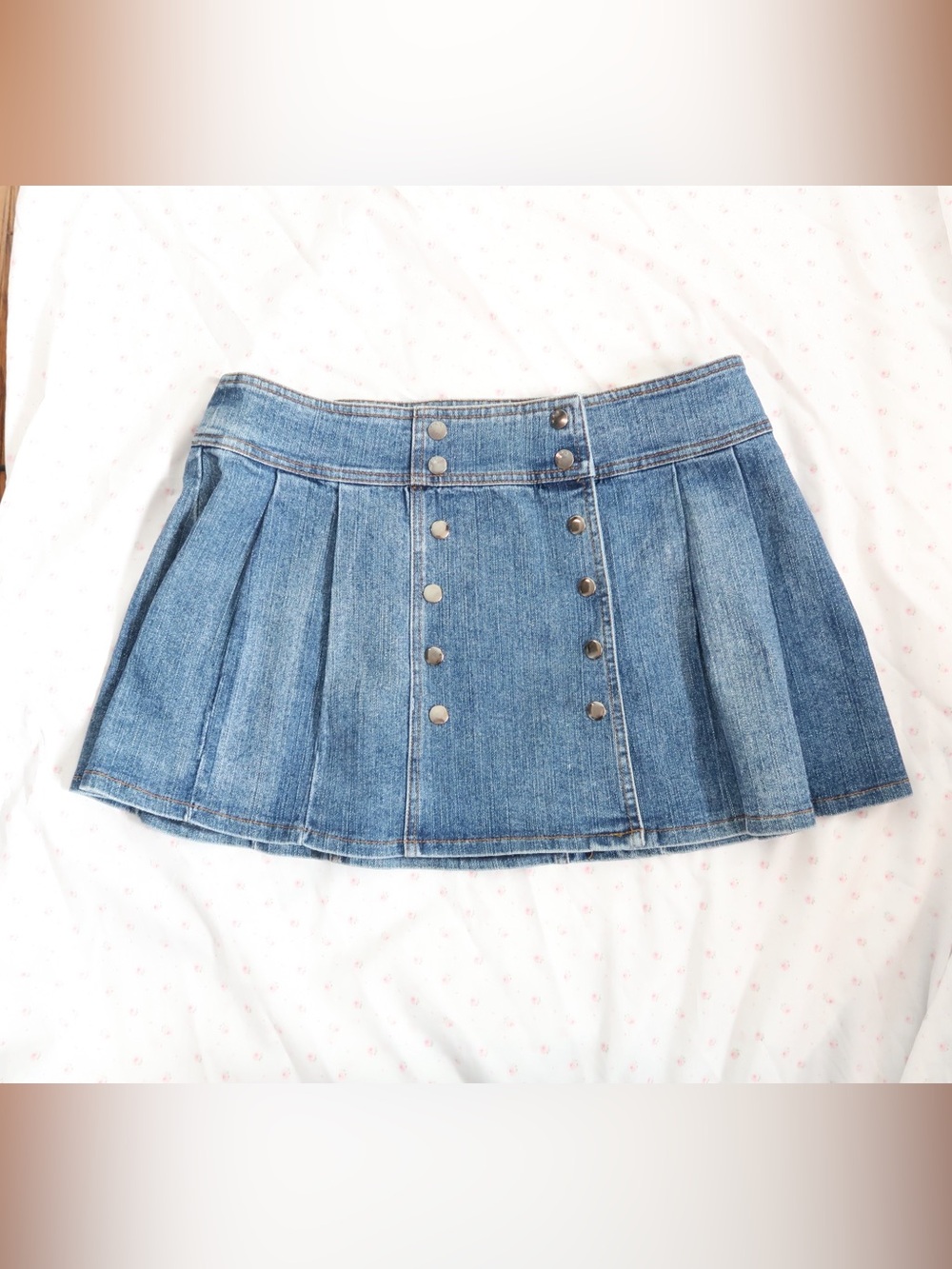 Denim Pleated Mini Skirt with Double-Row Snap Buttons - Blue